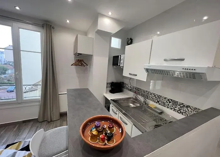 Apartman Quiet & Bright 15min Away From Paris